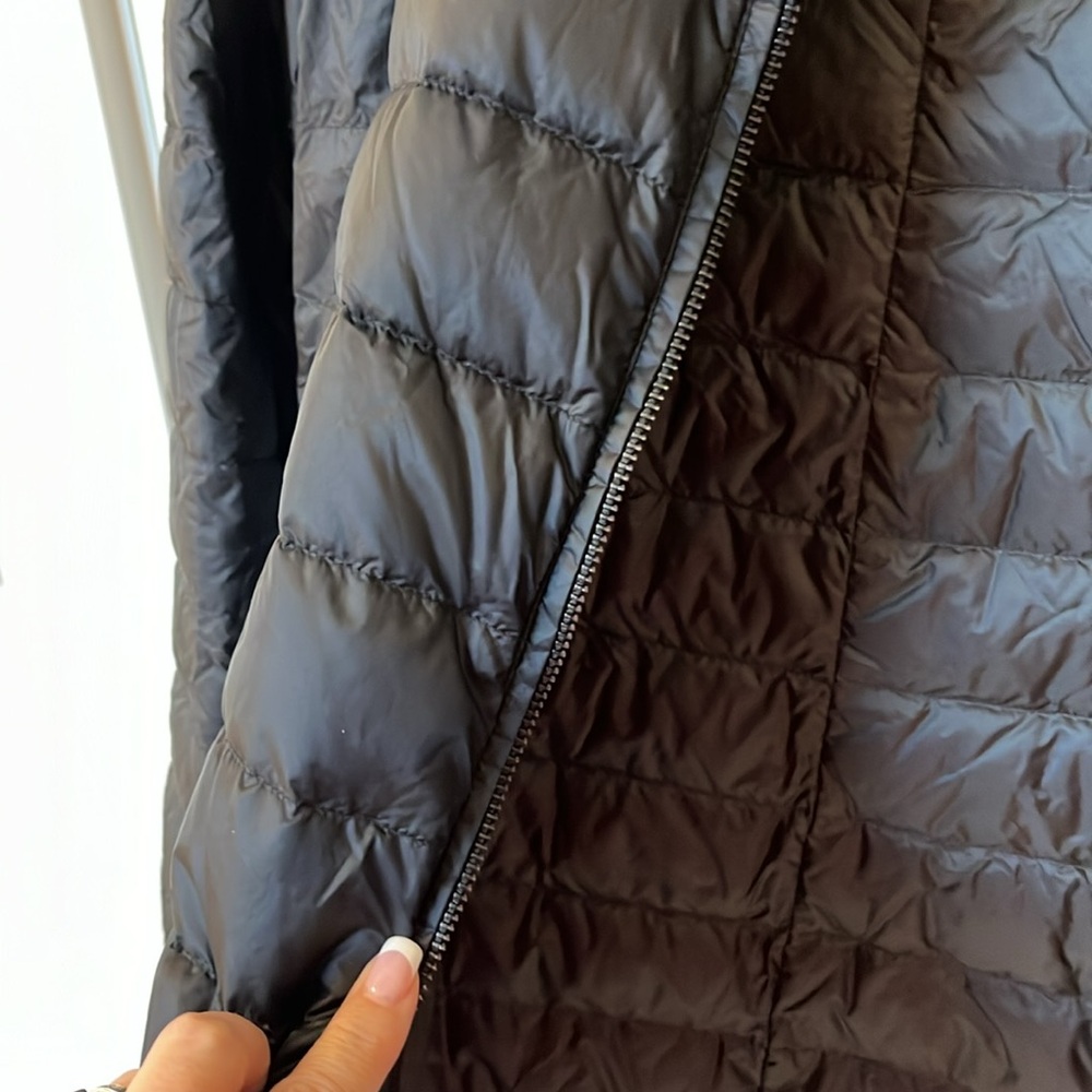 ATHLETA REVERSAWARM DOWN COAT - Reversible Black & Dark Grey - Picture 4 of 9